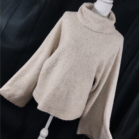 WORTHINGTON! OATMEAL & CREAM HORIZONTAL KNIT BELL SLEEVE SWEATER! SZ L - Picture 1 of 10